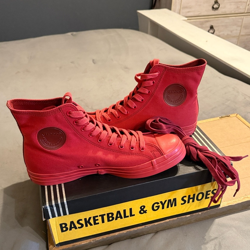 Mitchell & Ness Red High-Top Athletic Shoes